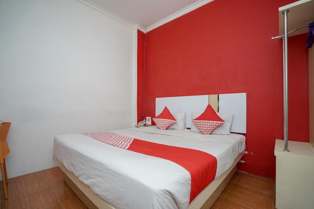 Hotel Oyo 575 Blessing