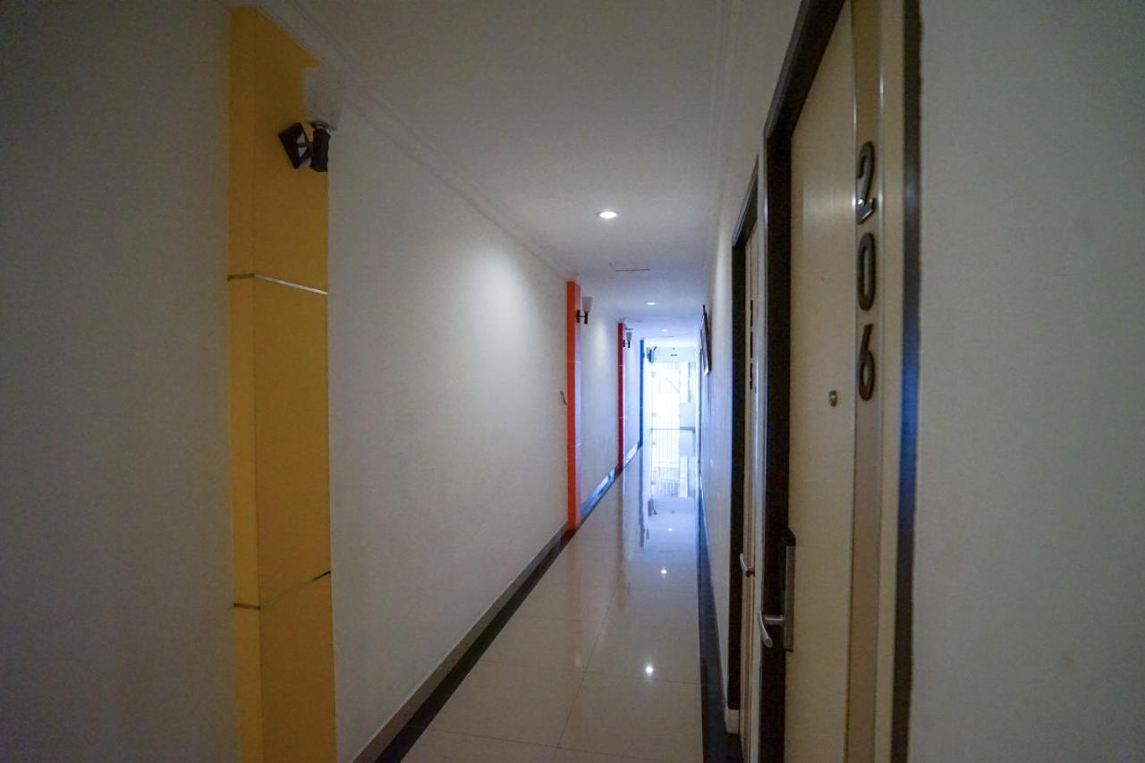 Oyo 575 Blessing Hotel